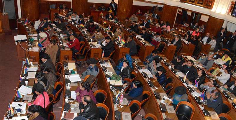 ALP suspende interpelación a ministra Fernández y archiva otro interpelatorio para ministras Pinckert y Capobianco