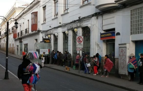 Bono Universal: Hoy comienza el pago al último grupo, de 18 y 19 años