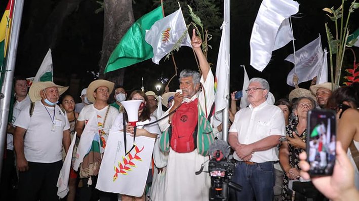 La Marcha Indígena recibe una calurosa bienvenida de parte de la ciudadanía de Santa Cruz