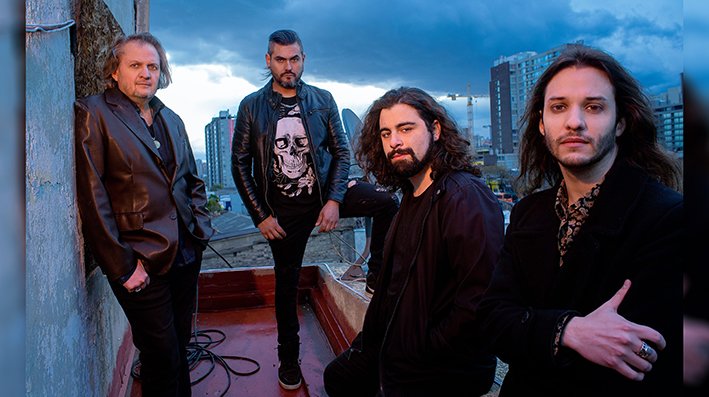 La banda chileno argentina Desvalijados lanza el disco «El Rock se Escucha Fuerte»
