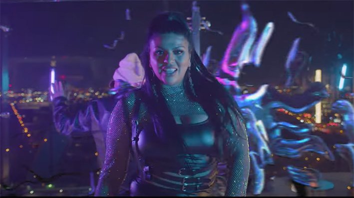 Christi Lux celebra el éxito de su single «Una Oportunidad» que tiene más de 100 mil reproducciones en Youtube