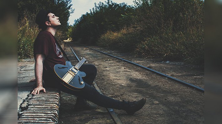 El artista argentino Leandro Isidori presenta «Kadima», su álbum debut como solista
