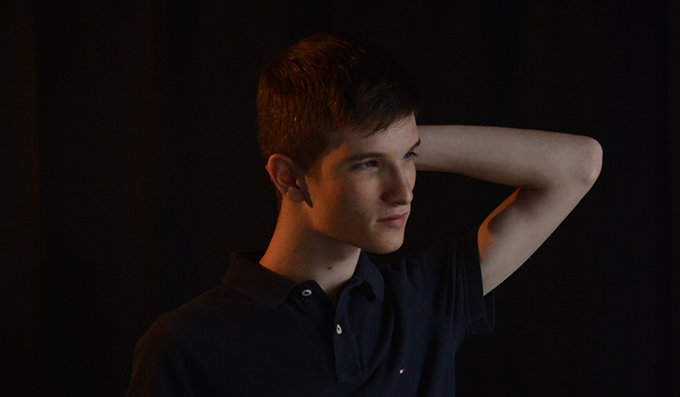 Juan Minatta presenta “Best Of Me”