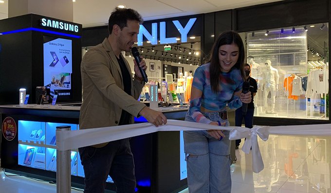 Samsung inaugura un nuevo Kiosko en Santa Cruz