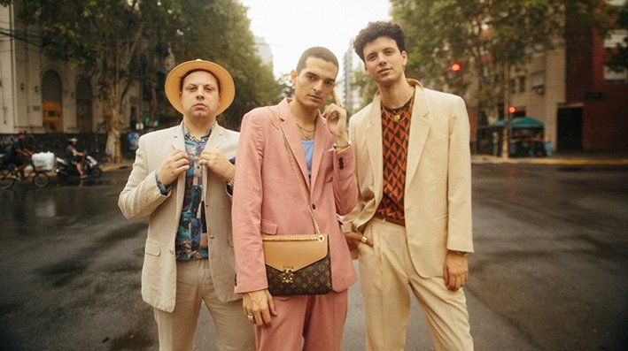 Usted Señalemelo presenta su nuevo sencillo “VOID”