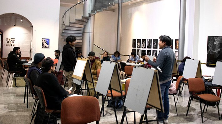“La destreza técnica debe ir de mano de una buena idea”: el artista Cristian Laime culminó exitoso taller en el MNA