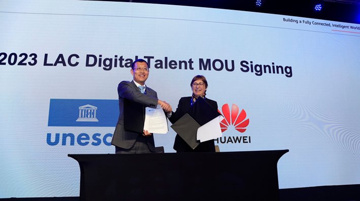 Huawei firma convenio institucional con UNESCO para incentivar el talento