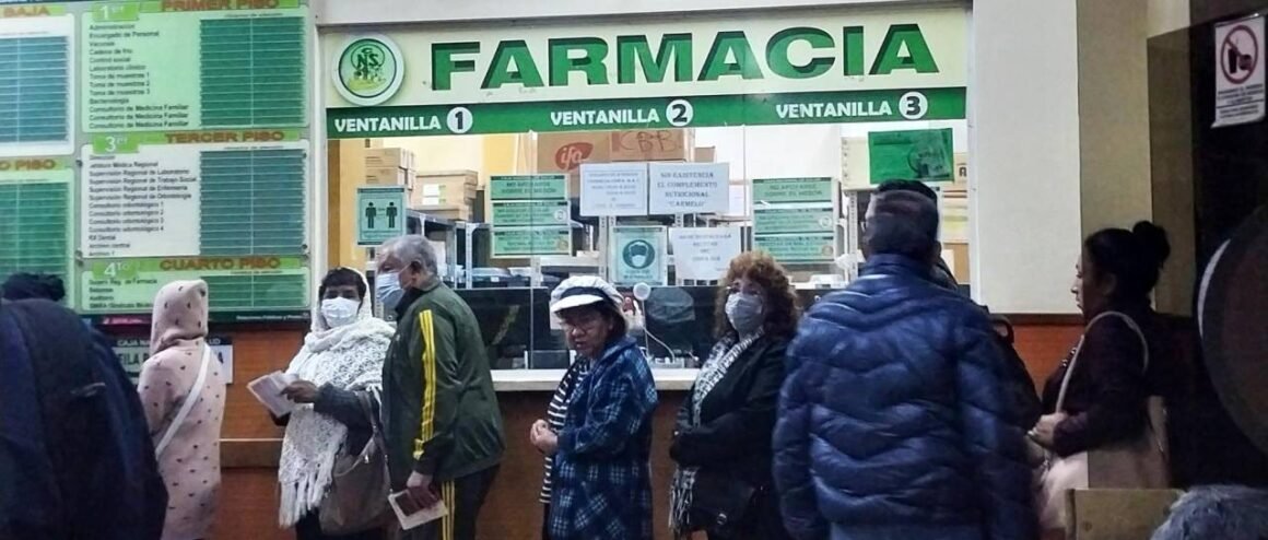 No hay fecha para la reposición de medicamentos; el Gobierno atribuye la escasez a problemas administrativos