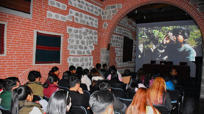 «Noche de Historia Republicana» con gran afluencia de visitantes en la Casa Nacional de Moneda