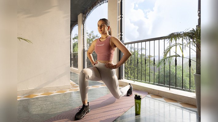 Los 10 equipos esenciales para entrenar en casa y ponerte en forma en 2025