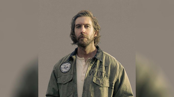 Calvin Harris lanza su nuevo sencillo «Smoke The Pain Away»