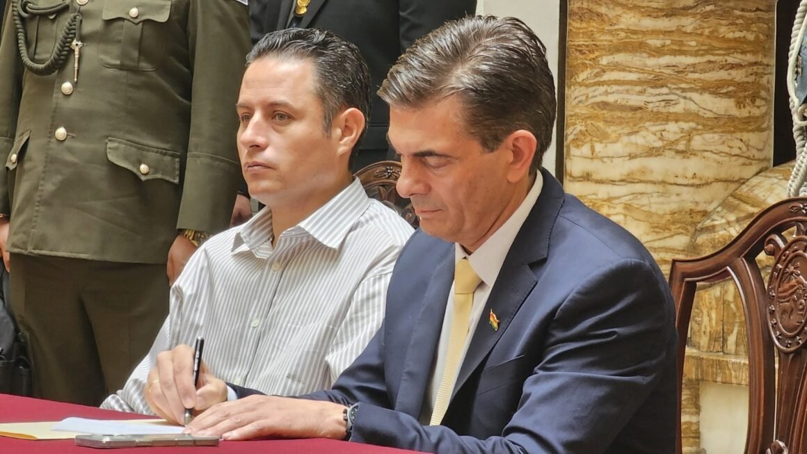 DS 5552 abre pulso entre Paz y Lara: jurista afirma que no vulnera la CPE y que es un “mensaje político”