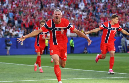 Erling Haaland lidera a Noruega en busca de lograr un buen resultado en las Copas del Mundo.