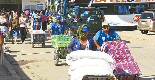 “Déjenme trabajar”: la ciudadanía reclama orden y las redes revelan que la gente no piensa como el contenido que consume