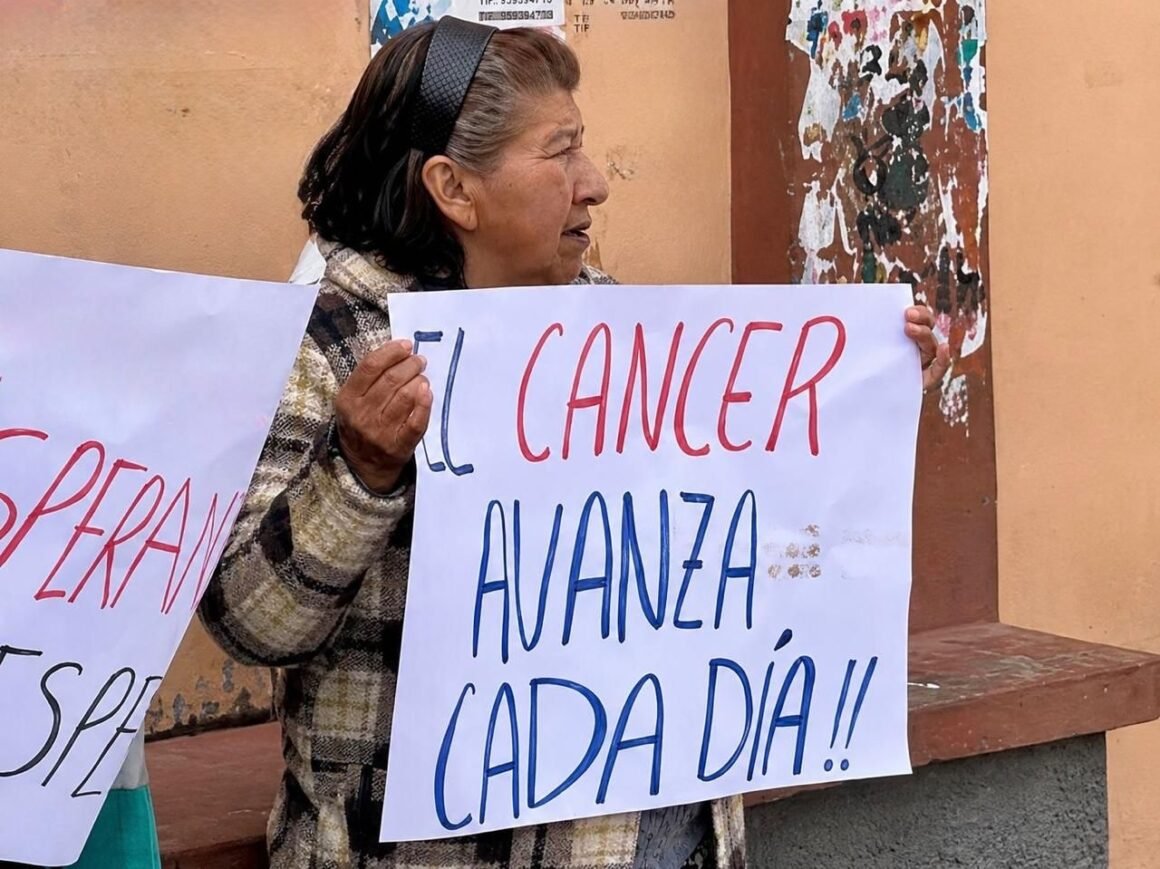 Asociaciones de pacientes oncológicos advierten que la falta de tratamientos pone en riesgo sus vidas